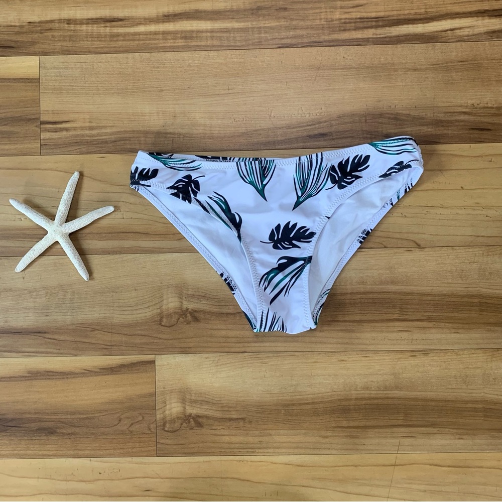 SHEIN Women’s Tropical Print Bikini Bottom, Size Medium
